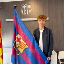 中国サッカー初の快挙！14歳の李昊炎がバルサと契約、U15で出場へ―中国メディア