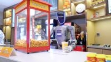 ロボットを人間に似せなければならないか？政協委員の答えは―中国