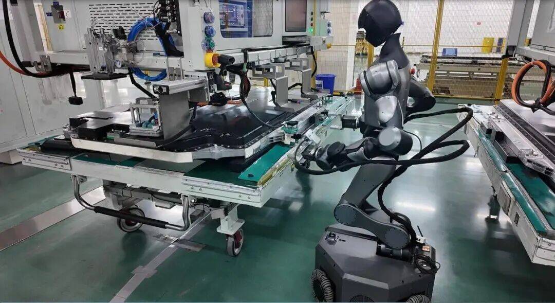 ロボットを人間に似せなければならないか？政協委員の答えは―中国