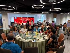 100元で1日中遊べる「一日交流会」がシルバー族の間で人気に―中国