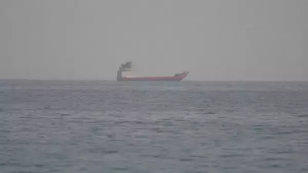 イラン革命防衛隊、ホルムズ海峡で禁令違反のタンカー2隻を攻撃・拿捕