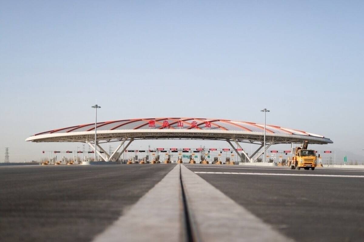 北京市と河北省雄安新区を結ぶ京雄高速道路が年内全線開通へ―中国