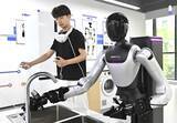 「中国で人型ロボットが家庭や製造などの応用シーンに進出」の画像1