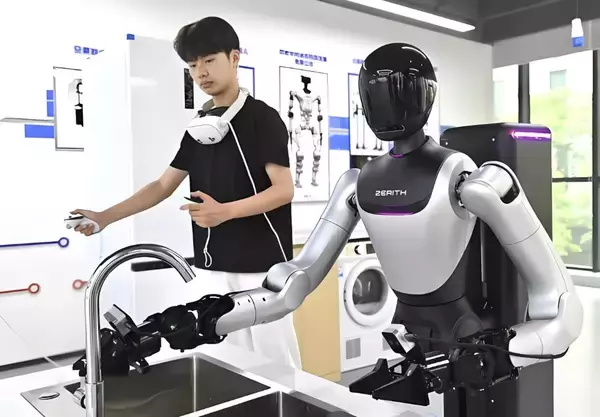 中国で人型ロボットが家庭や製造などの応用シーンに進出