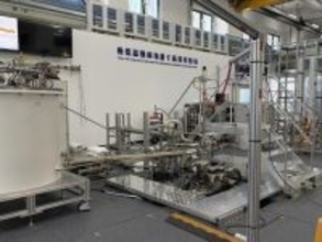 磁場強度35．6Tの全超電導磁性体の開発に成功―中国
