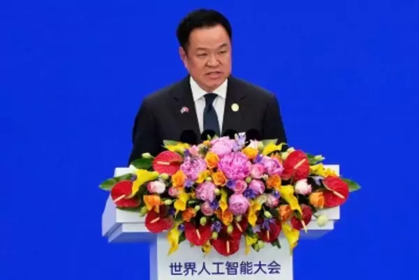 中国訪問中のタイのアヌティン首相が北京に到着