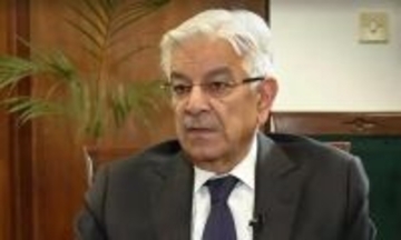 パキスタン、アフガニスタンへの戦争を宣言