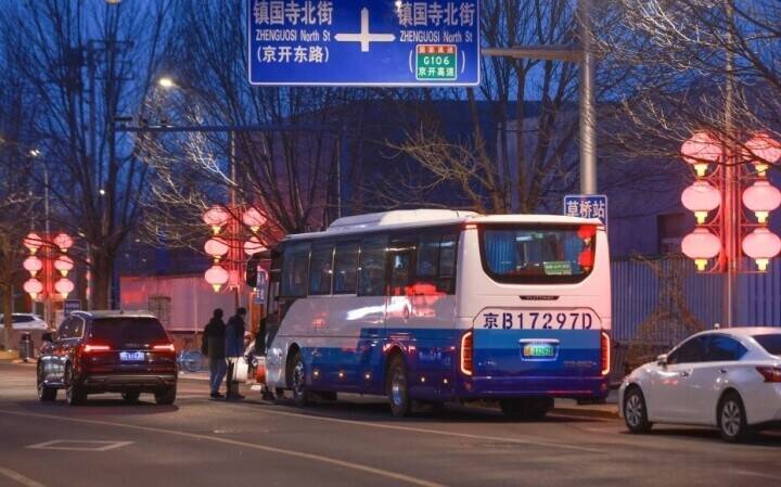 北京・天津・河北のカスタマイズ快速バス、新区間で通勤路線の運行開始―中国メディア