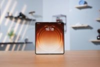 アップルの折り畳みスマホ発売秒読み、中国製シームレスパネル採用が有力―中国メディア