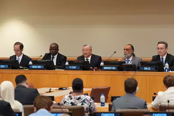 各方面と共に世界におけるAIガバナンスを推進―中国国連大使