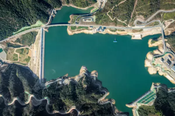 中国単体容量最大の揚水発電所、初号機が系統連系・発電開始