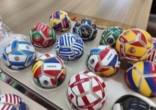 義烏製の「ストレス解消用ミニサッカーボール」が爆発的ヒット商品に―中国メディア
