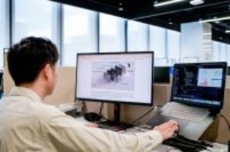 裸眼3Dの「酔い」を解消へ、26歳の中国人博士課程学生が新技術を開発