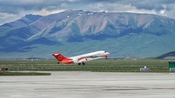 中国の国産旅客機C909が2本目の高高原路線を開設
