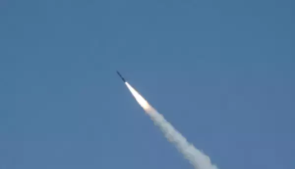 パキスタン、国産ミサイル「ファッターフ2」の訓練発射に成功