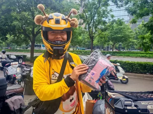 「デリバリー配達青年が撮影したちょっとした出来事が「心温まる」と評判に―中国」の画像