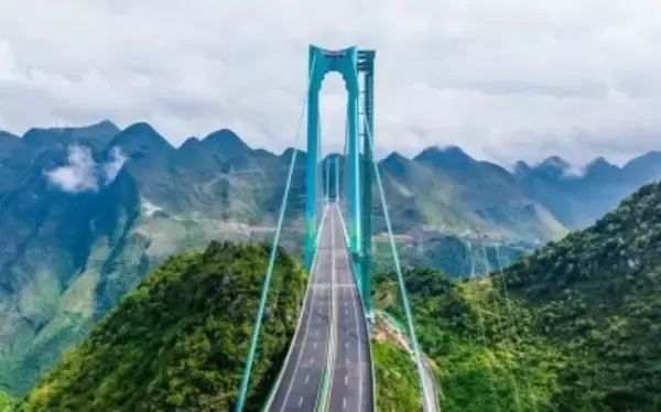 「世界一高い橋」花江峡谷大橋に見る中国のインフラの実力―中国メディア