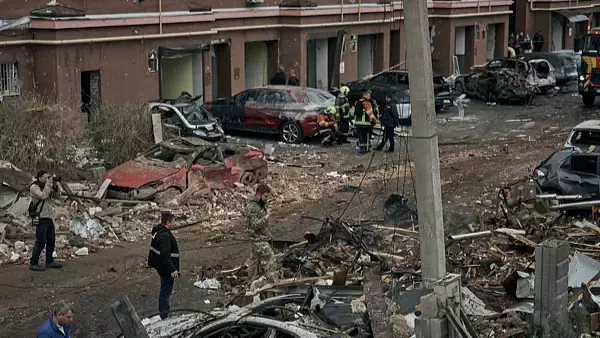 ウクライナ、首都キーウが「大規模攻撃」受けたと発表