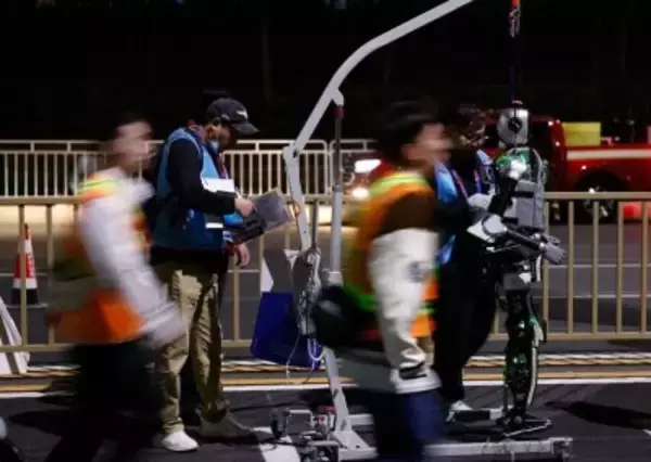 北京で人型ロボット・ハーフマラソンの総合テスト実施―中国