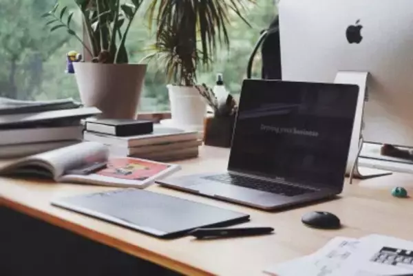 同じ会社で働いて70年、日本の90代の女性が中国で話題に