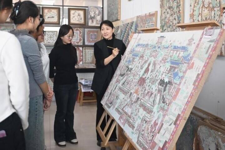 甘粛省の職業訓練校で「文化財のお医者さん」を育成―中国