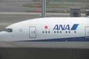 訪日中国人、羽田空港でのANAスタッフの「神対応」に感動