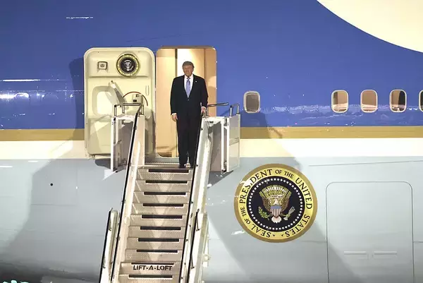 【観察眼】米国は北京へ、日本はどこへ――「白黒ポテチ」が映す外交の空白