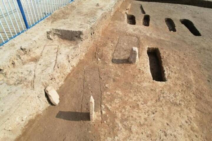 山西省運城市の坡頭新石器時代遺跡、中国最古の墓碑の原型を発見