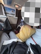 中国高速鉄道で隣席の子どもがスペース侵食、ネットで「許容できる」「民度低い」と賛否