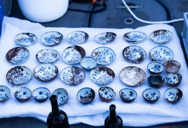 「ノルウェー沖の18世紀沈没船から大量の中国製磁器、調査はまだ序盤―中国メディア」の画像