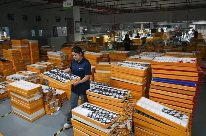 眼鏡産業が安定した雇用を創出―重慶市