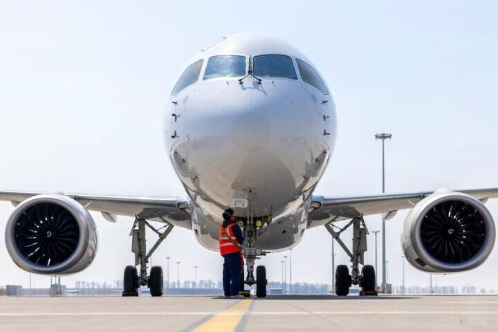 東方航空C919型機が哈爾浜-上海線に就航―中国