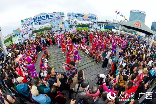 「広西で「第1回米粉スーパーリーグ」が開催―中国」の画像