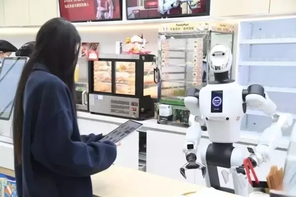 「北京でロボットがコンビニに「入社」―中国」の画像