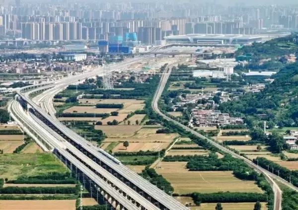 「西十高速鉄道が開通、西安と武漢の移動時間が最速2時間41分に―中国」の画像