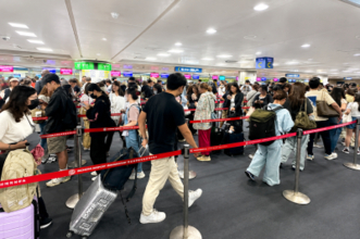 韓国を訪れる外国人観光客が急増、仁川空港では入国審査80分待ちも＝ネット「真夏になぜ韓国へ？」