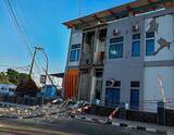 「インドネシアのフローレス島沖でM7.7の地震 死者は51人に」の画像1