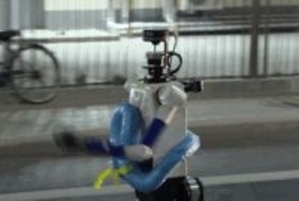 人型ロボット300台超が集結、北京・亦荘人型ロボハーフマラソンが4月19日開催―中国