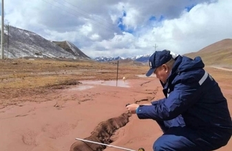中国地震局、西蔵バチェン県M7．0地震の追跡調査で破砕帯を初確認