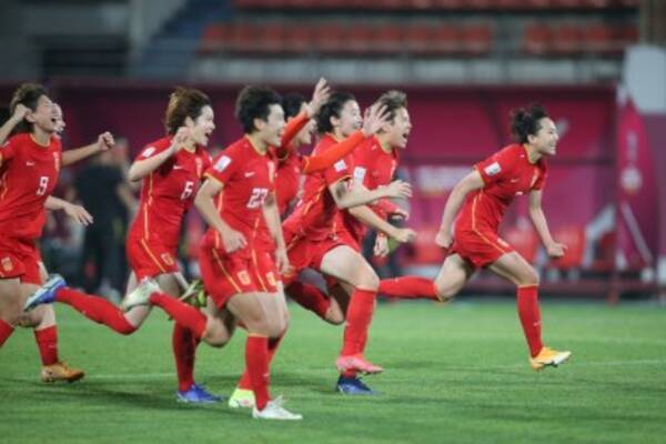 サッカー女子 中国が日本を破り決勝進出 中国ネット 男子の給料を女子に 彼女たちこそ中国代表 22年2月4日 エキサイトニュース