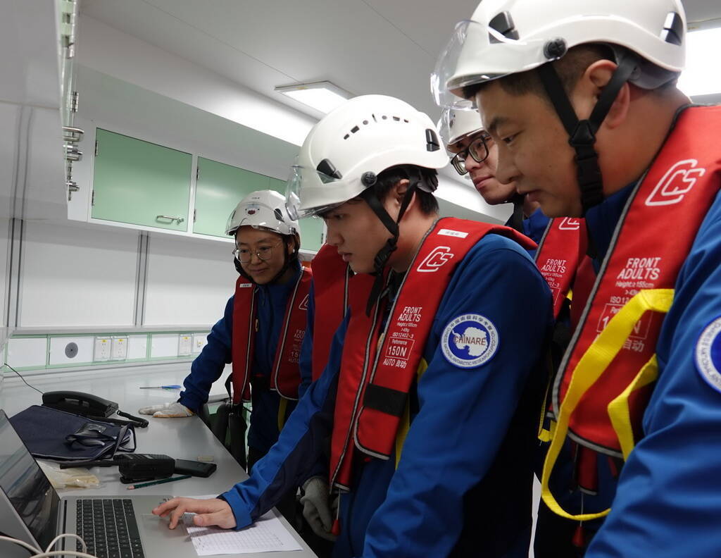南極科学観測隊の「雪竜」、大洋観測任務を完了―中国
