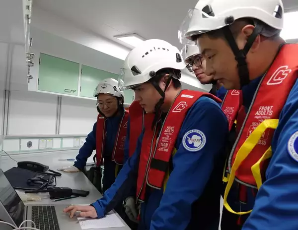 「南極科学観測隊の「雪竜」、大洋観測任務を完了―中国」の画像