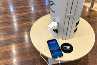 韓国の空港に置き忘れられたスマホを中国に持ち帰る、画面を手がかりに持ち主に返却―中国メディア