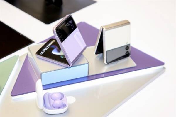 サムスン独走 の折りたたみスマホ市場で中国メーカーの攻勢強まる 韓国ネット 技術流出が深刻 22年2月1日 エキサイトニュース