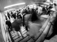 日本の電車で外国人による迷惑行為、日本人はなぜ注意しないのか？―中国メディア