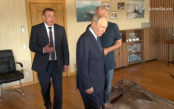 プーチン大統領、南千島群島に初上陸