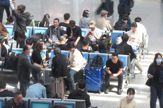 春節9連休、1日当たり平均延べ205万人が出入国へ―中国
