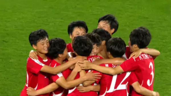 サッカー女子北朝鮮代表、日本との握手を拒否？＝韓国ネット「国際大会でありえない」「出場するな」