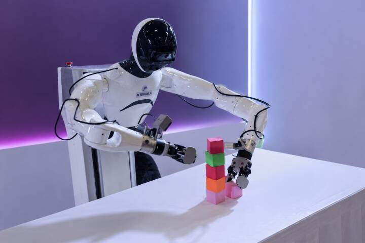 中国のAIコア産業が1．2兆元超に、ロボット分野も急速に発展―中国メディア