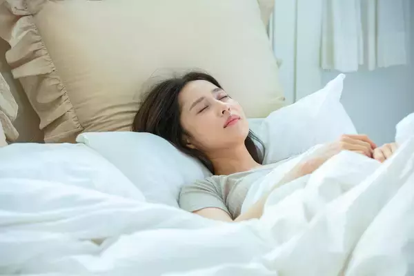 睡眠時間が短いほど肥満リスク高まる、中年層が顕著―中国住民調査